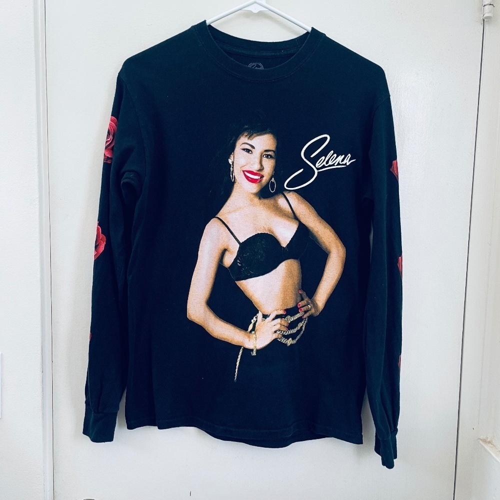 Selena Long sleeve black shirt with roses - Picture 1 of 6